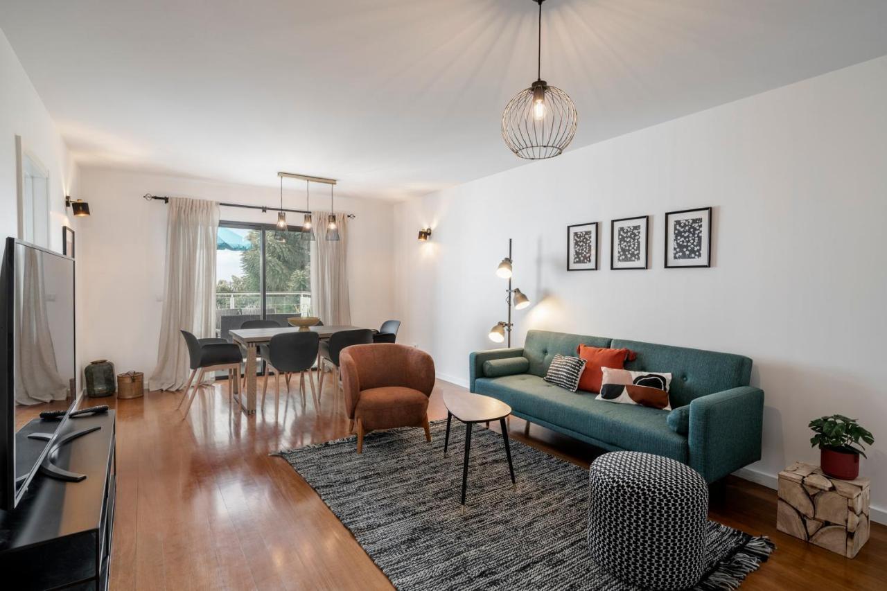 Barreiros Ii By An Island Apartment *